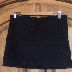 Short black skirt